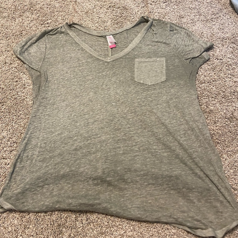 Brand: No Boundaries, Size: XL, Color: green